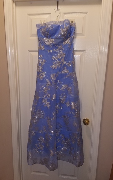 Ice blue formal/prom dress - Picture 1 of 2